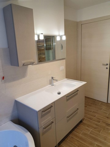 mobile lavabo a terra con cassetti